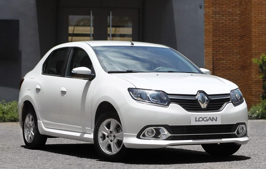 белый renault logan
